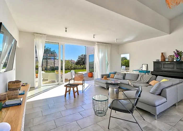 بيت للعطل Vela Muline